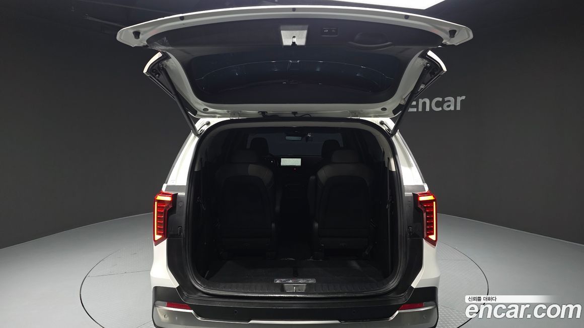 Kia Canival 2024