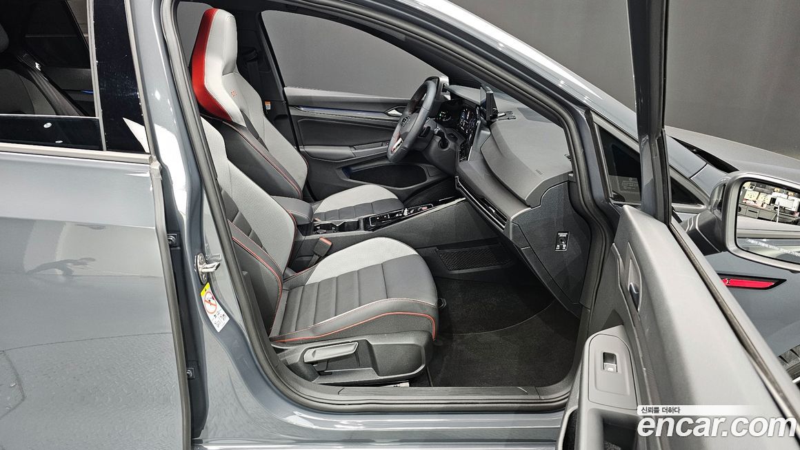 Volkswagen Golf 2024