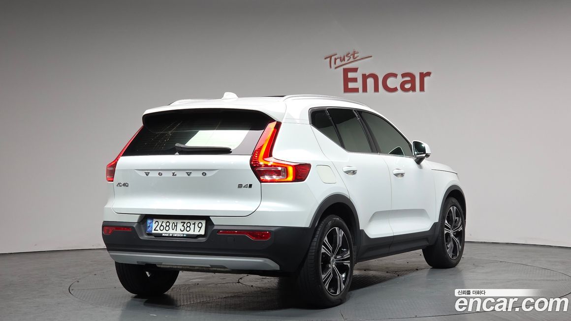 Volvo XC40 2021