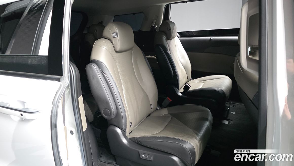 Kia Canival 2024