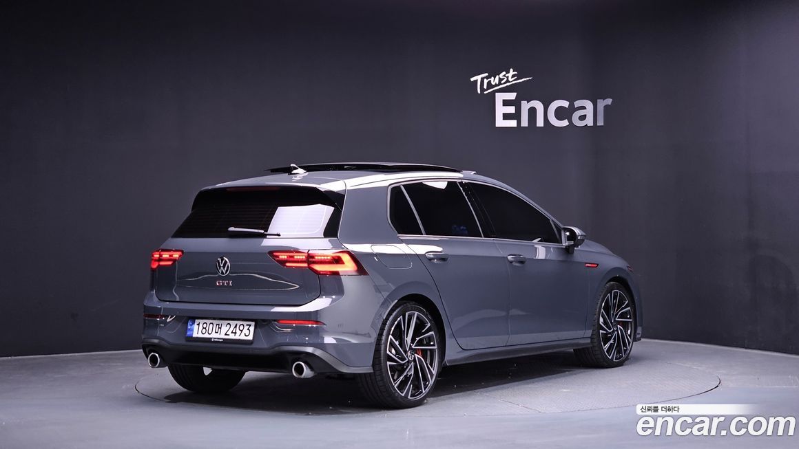 Volkswagen Golf 2024