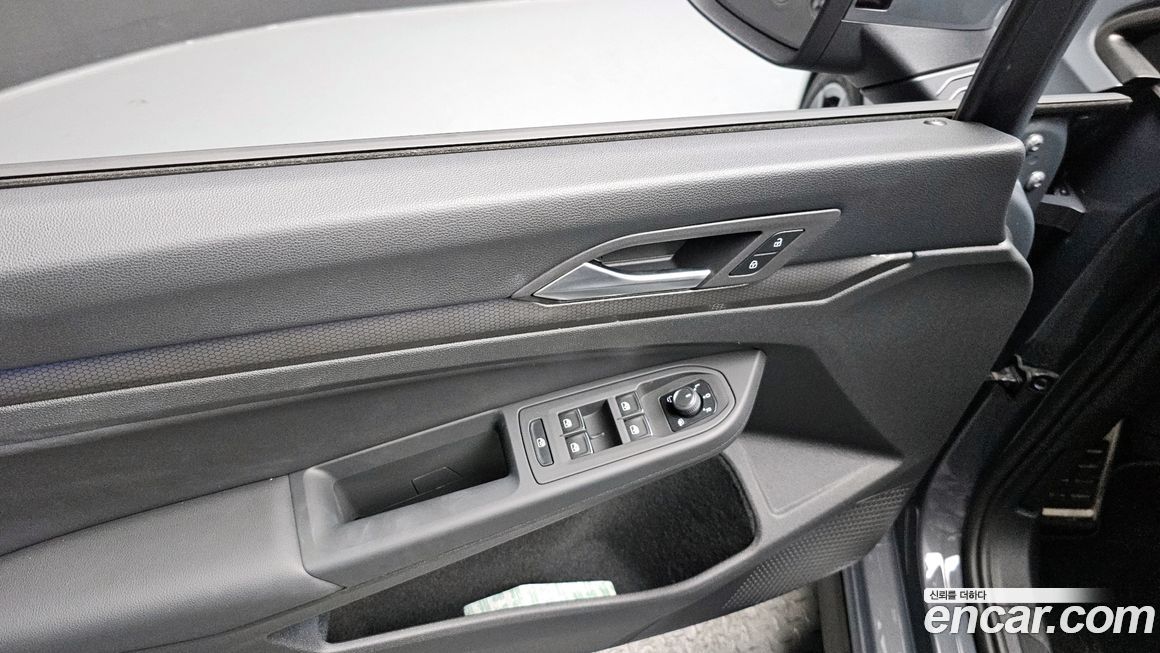 Volkswagen Golf 2024