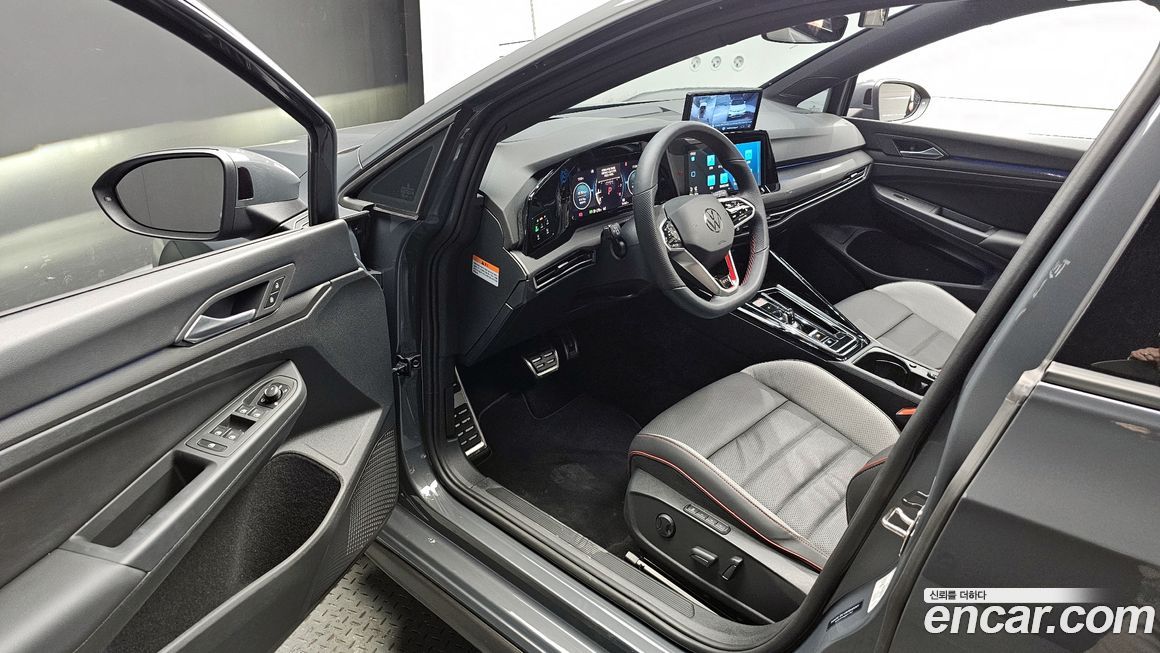 Volkswagen Golf 2024