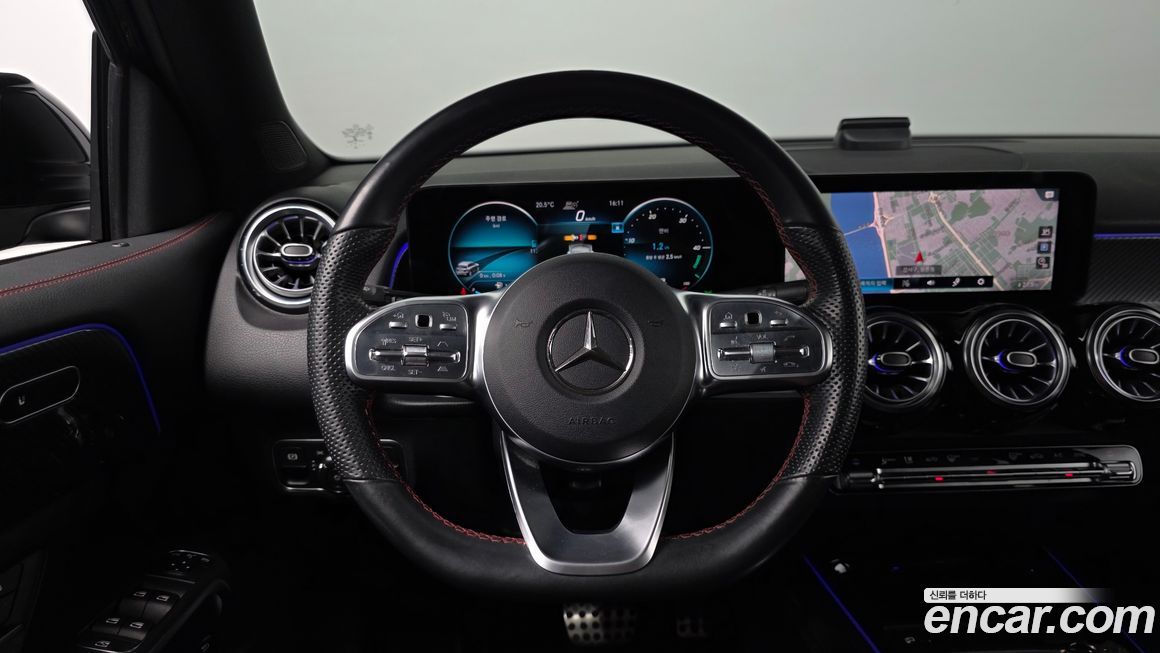 Mercedes-Benz GLB-Class 2022