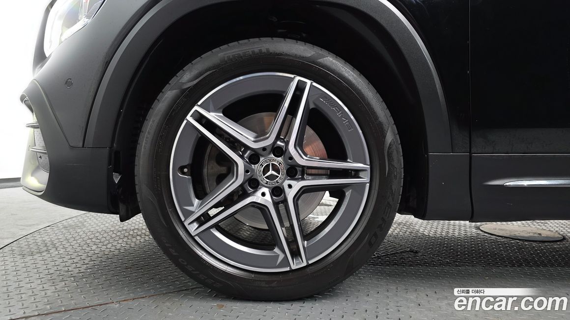 Mercedes-Benz GLB-Class 2022