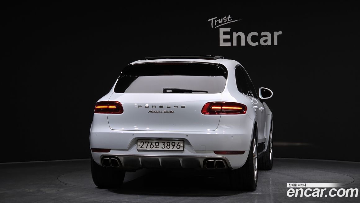 Porsche Macan 2014