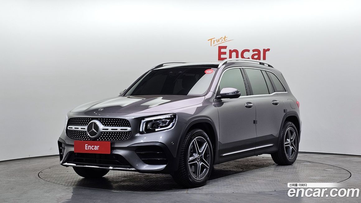 Mercedes-Benz GLB-Class 2023