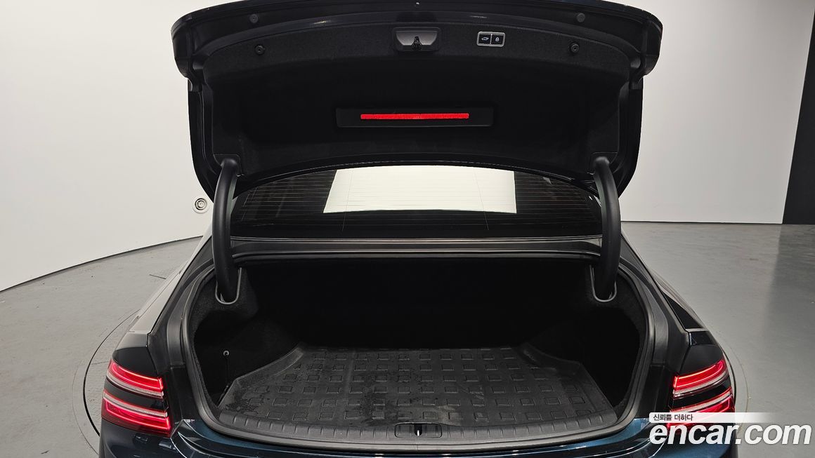 Genesis G80 2021