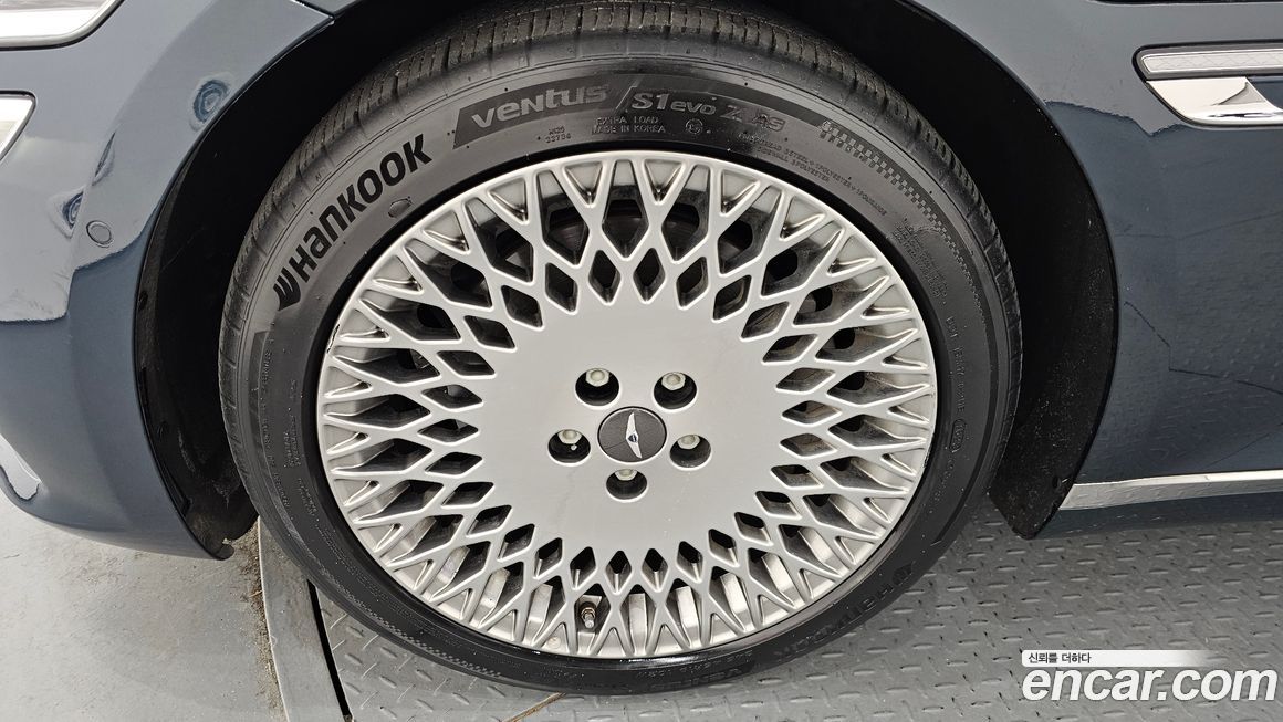 Genesis G80 2021