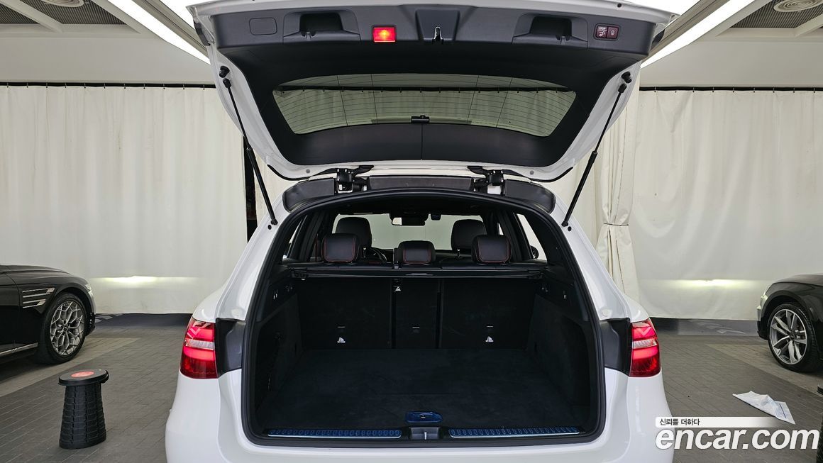 Mercedes-Benz GLC-Class 2019