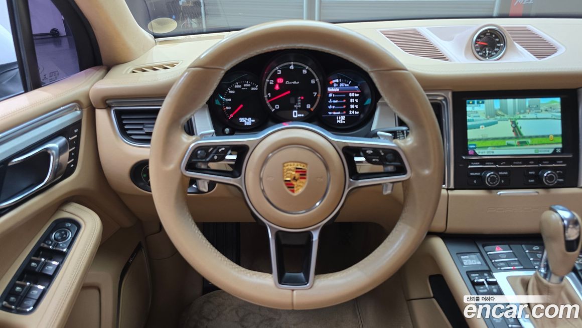 Porsche Macan 2014