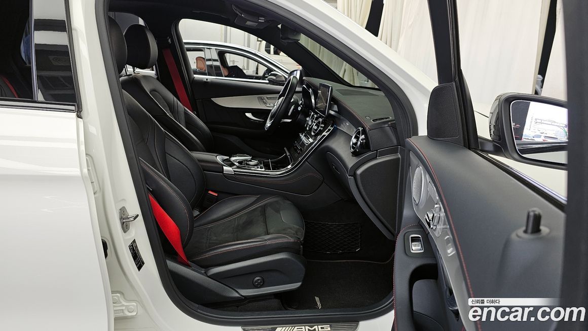 Mercedes-Benz GLC-Class 2019