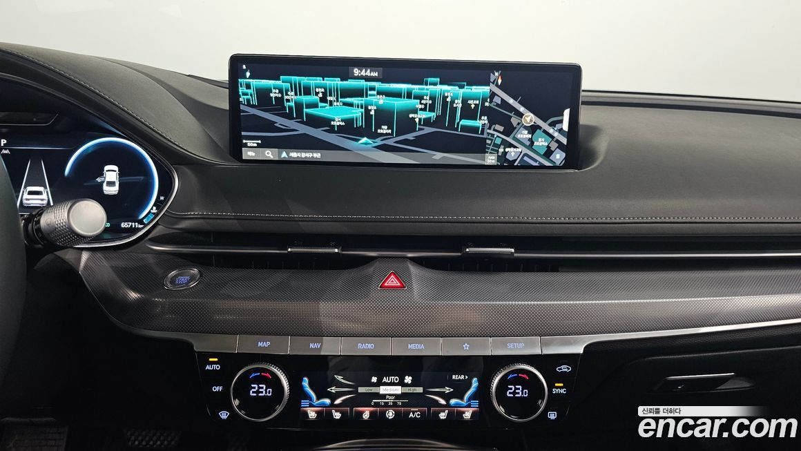 Genesis G80 2023