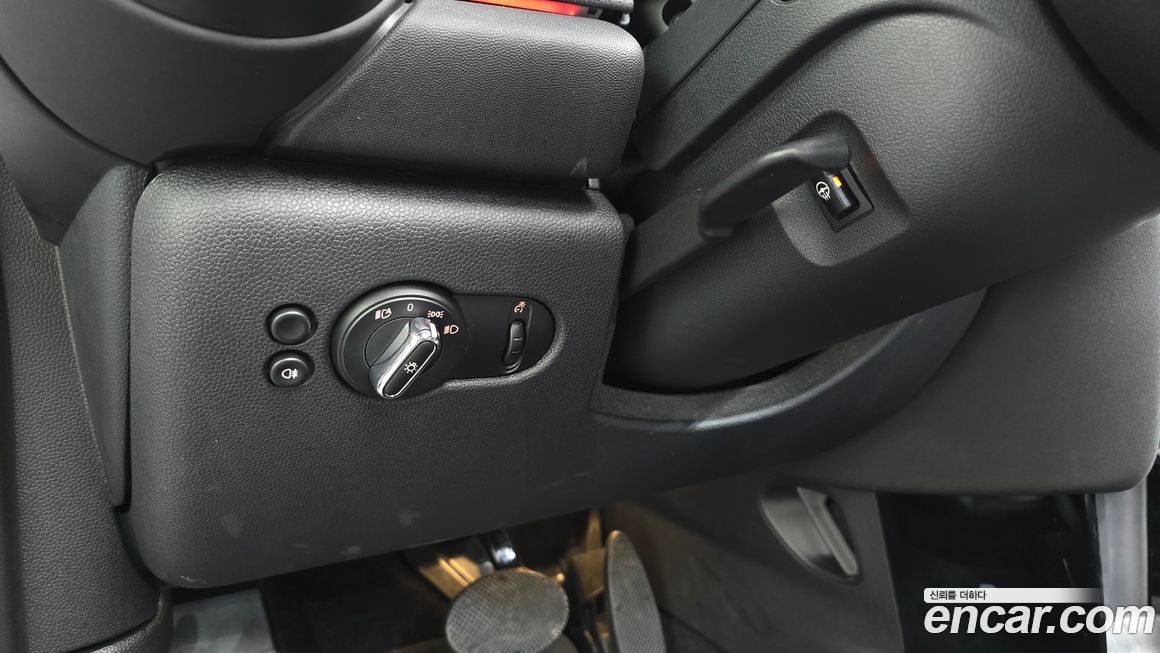 Mini Cooper Convertible 2023