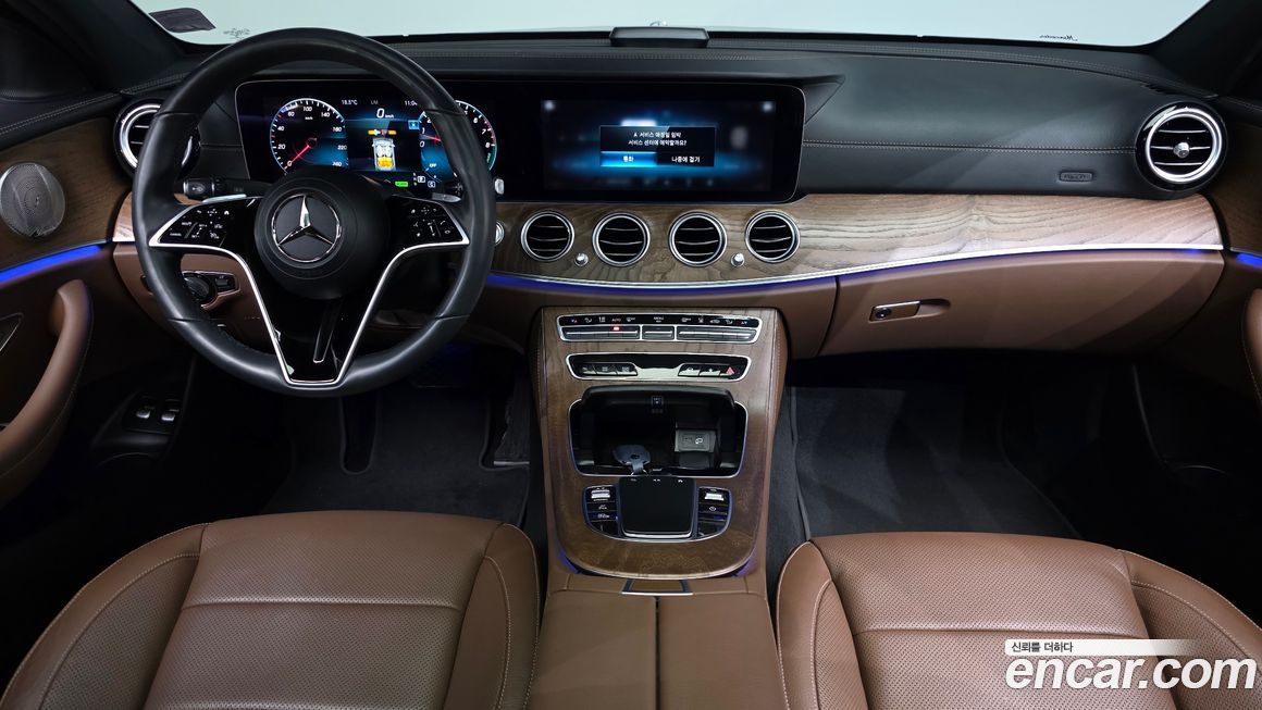 Mercedes-Benz E-Class 2021