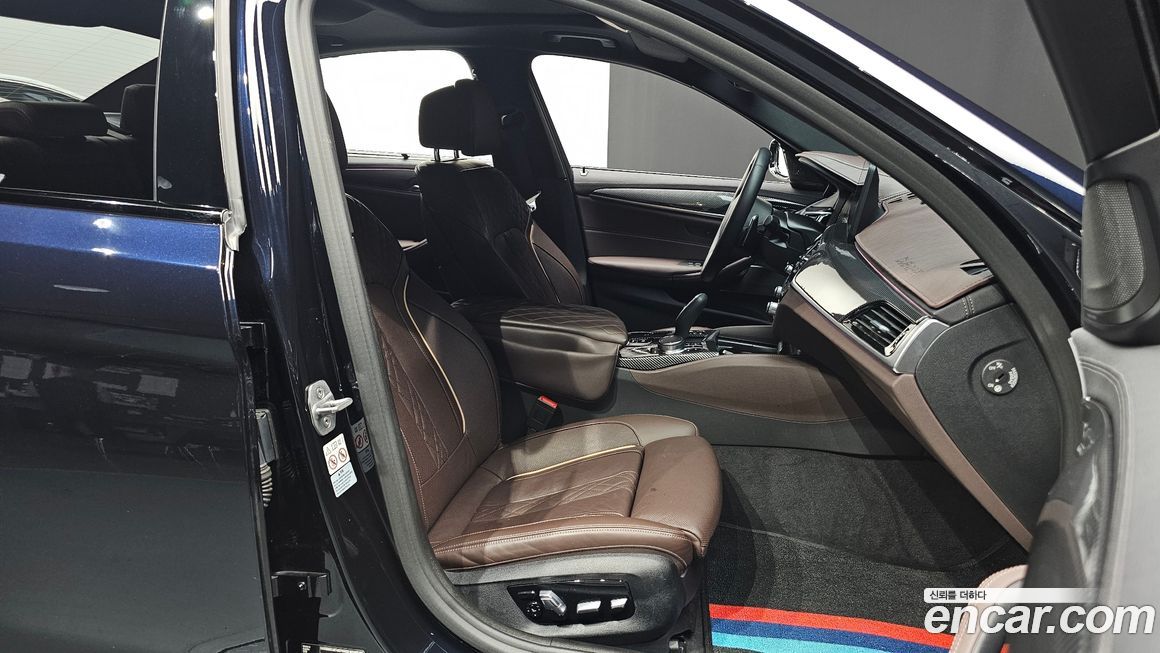 BMW 5-Series 2022