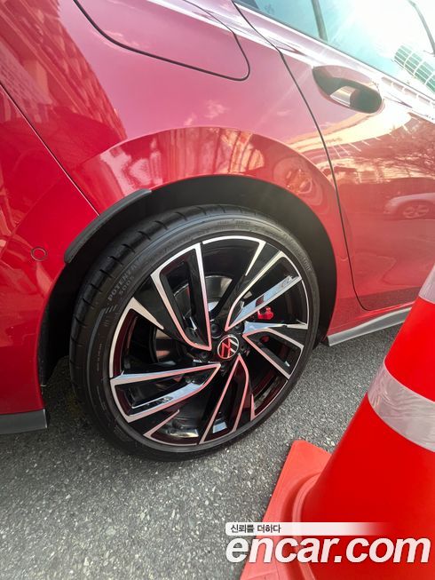 Volkswagen Golf 2024