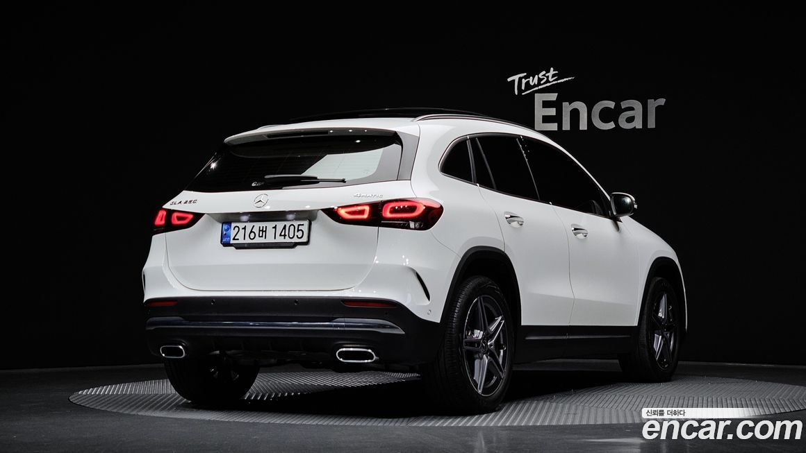 Mercedes-Benz GLA-Class 2023