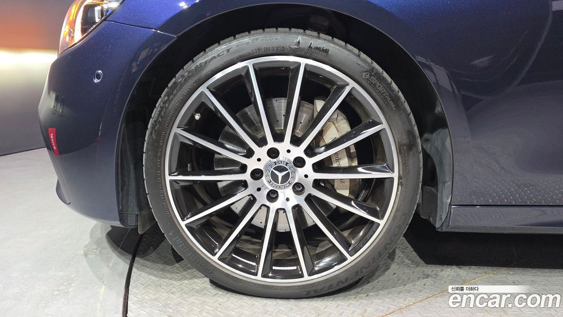 Mercedes-Benz E-Class 2023