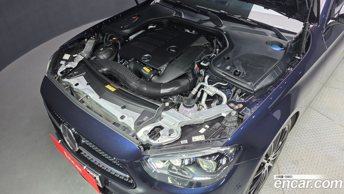 Mercedes-Benz E-Class 2023