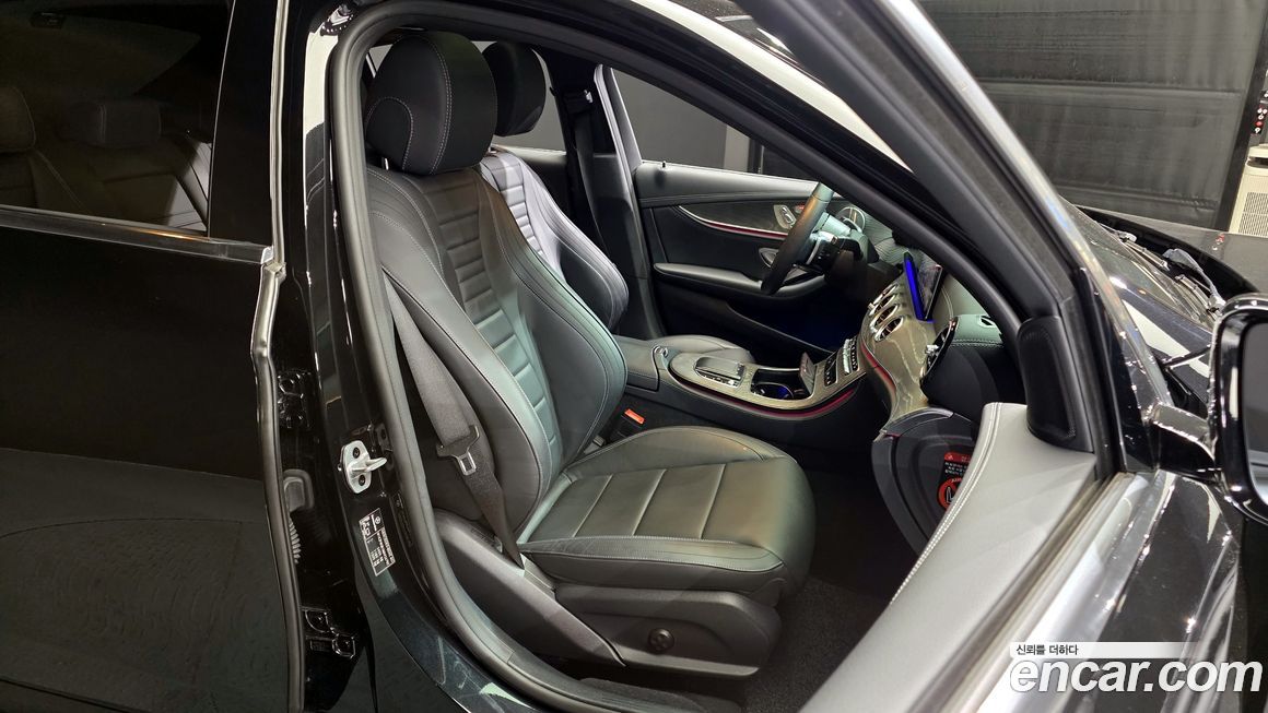 Mercedes-Benz E-Class 2021