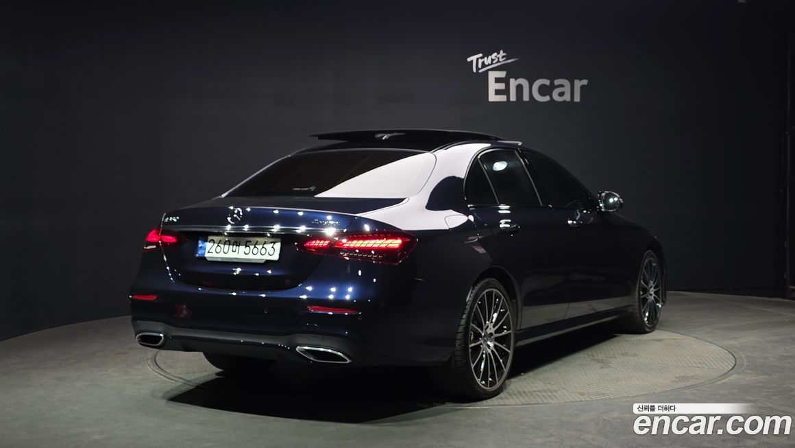 Mercedes-Benz E-Class 2023