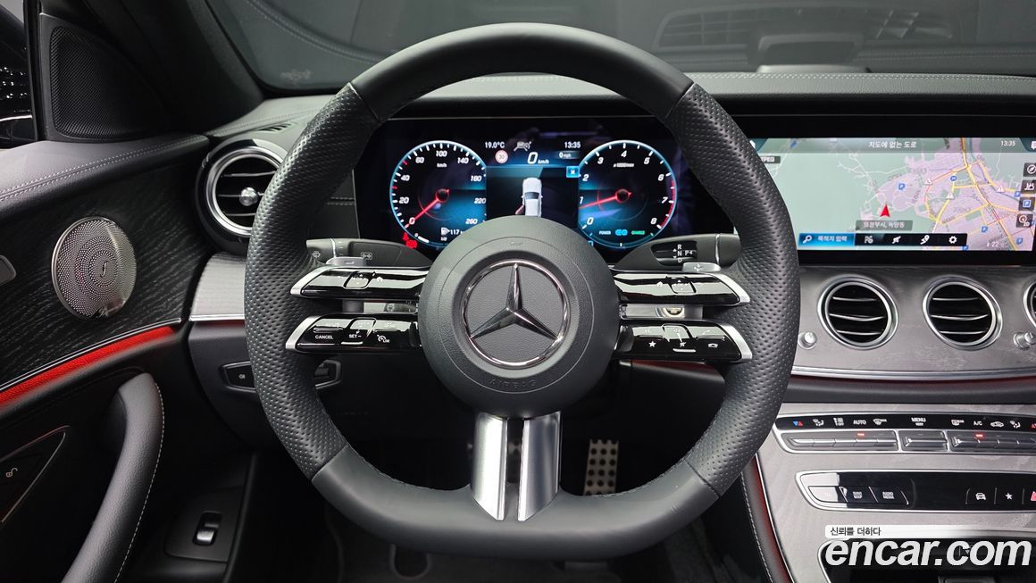 Mercedes-Benz E-Class 2023