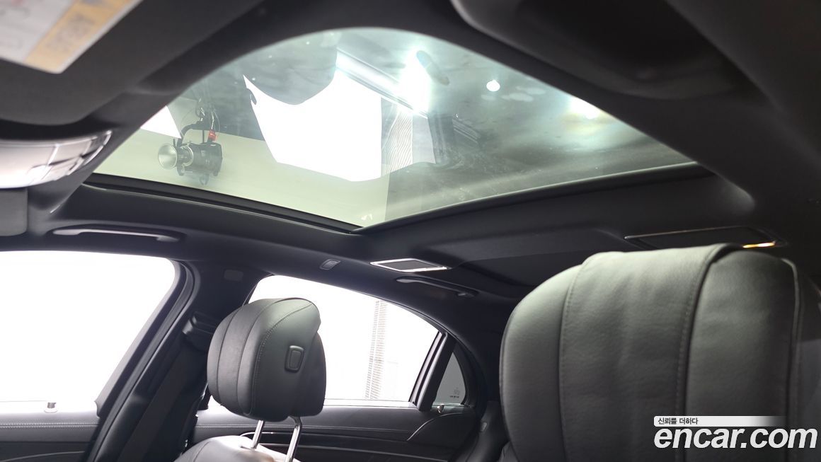 Mercedes-Benz S-Class 2020