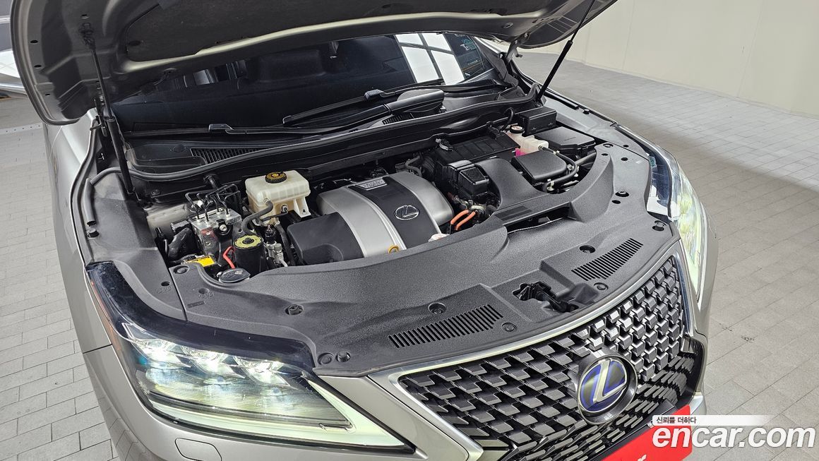 Lexus RX 2021