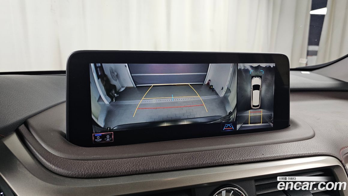Lexus RX 2021