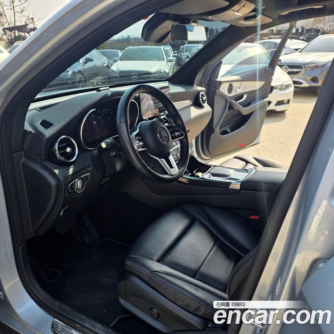 Mercedes-Benz GLC-Class 2022