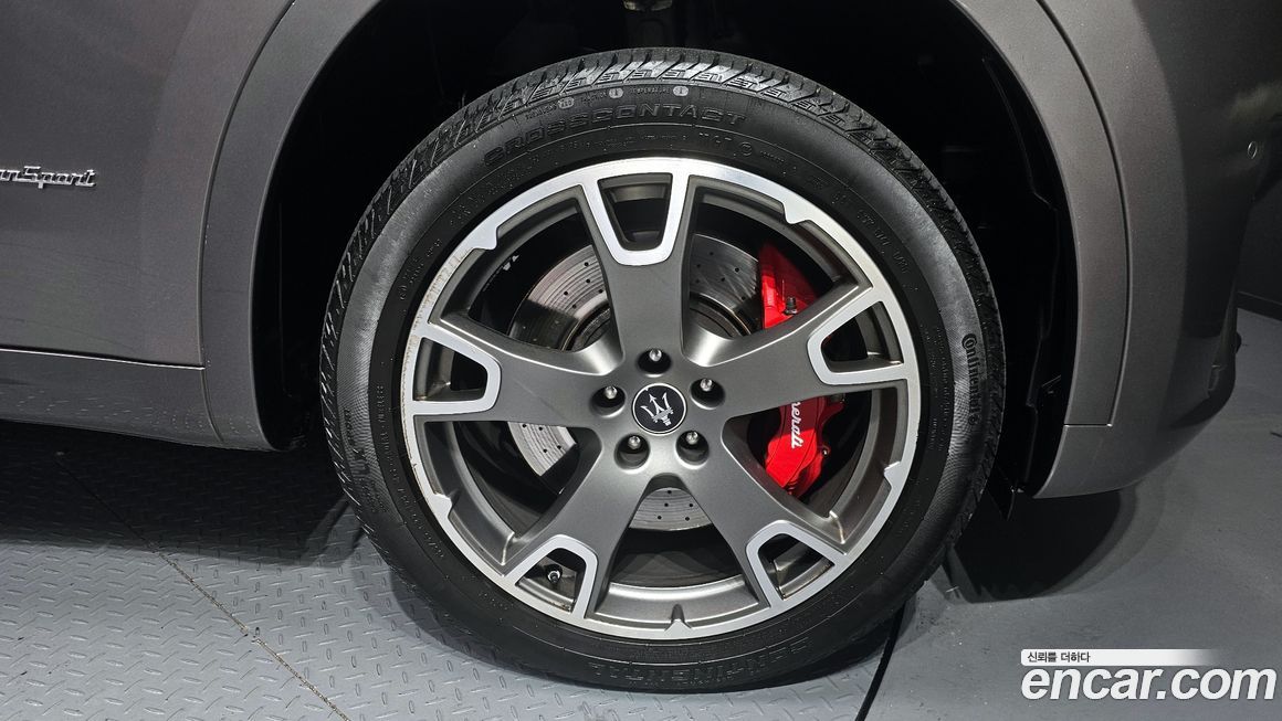 Maserati Levante 2020