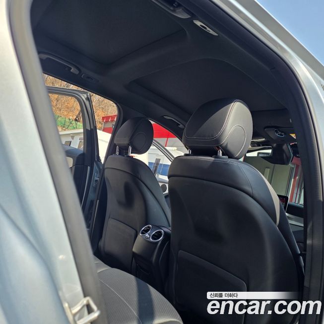 Mercedes-Benz GLC-Class 2022