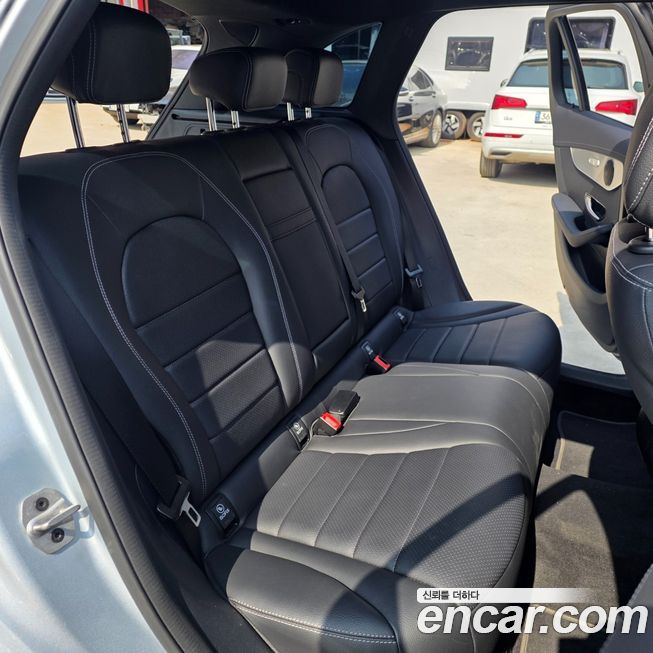 Mercedes-Benz GLC-Class 2022