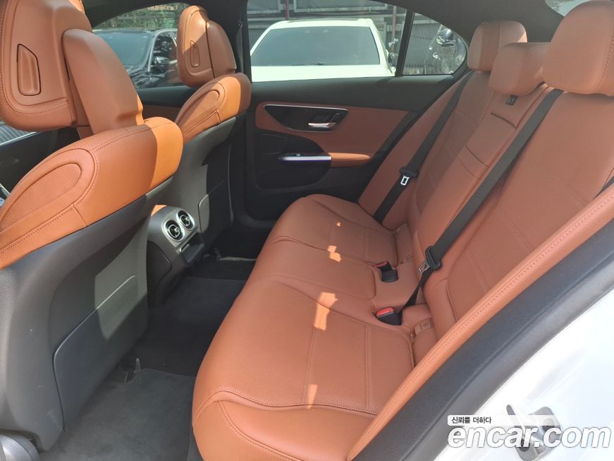 Mercedes-Benz C-Class 2025