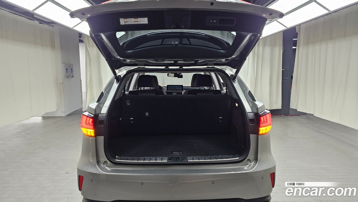 Lexus RX 2021
