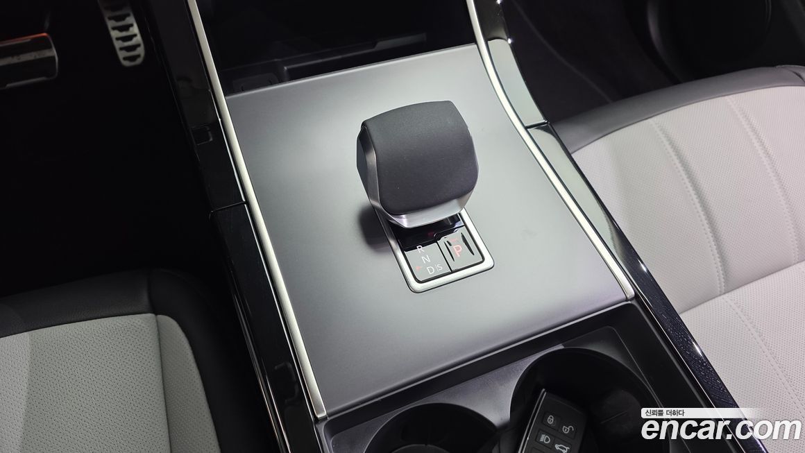 Land Rover Range Rover Evoque 2025