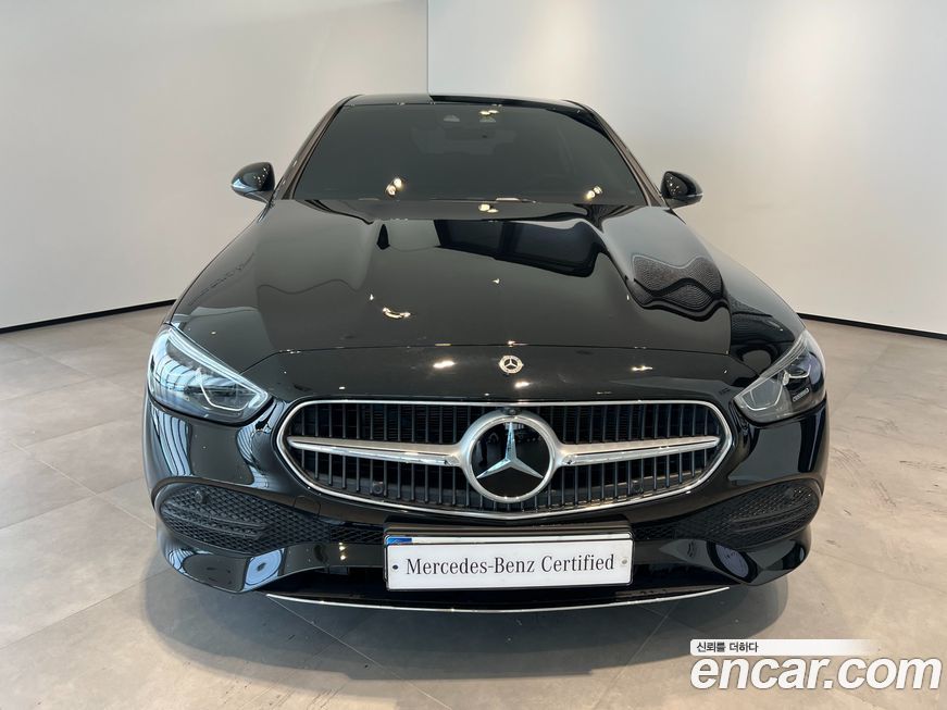 Mercedes-Benz C-Class 2024