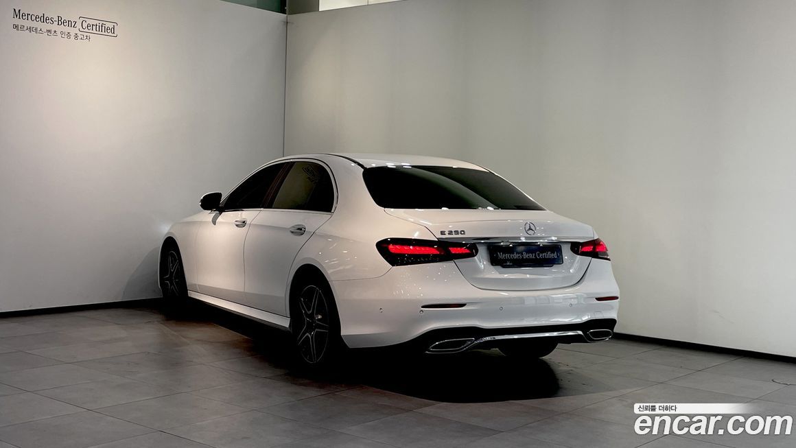 Mercedes-Benz E-Class 2023