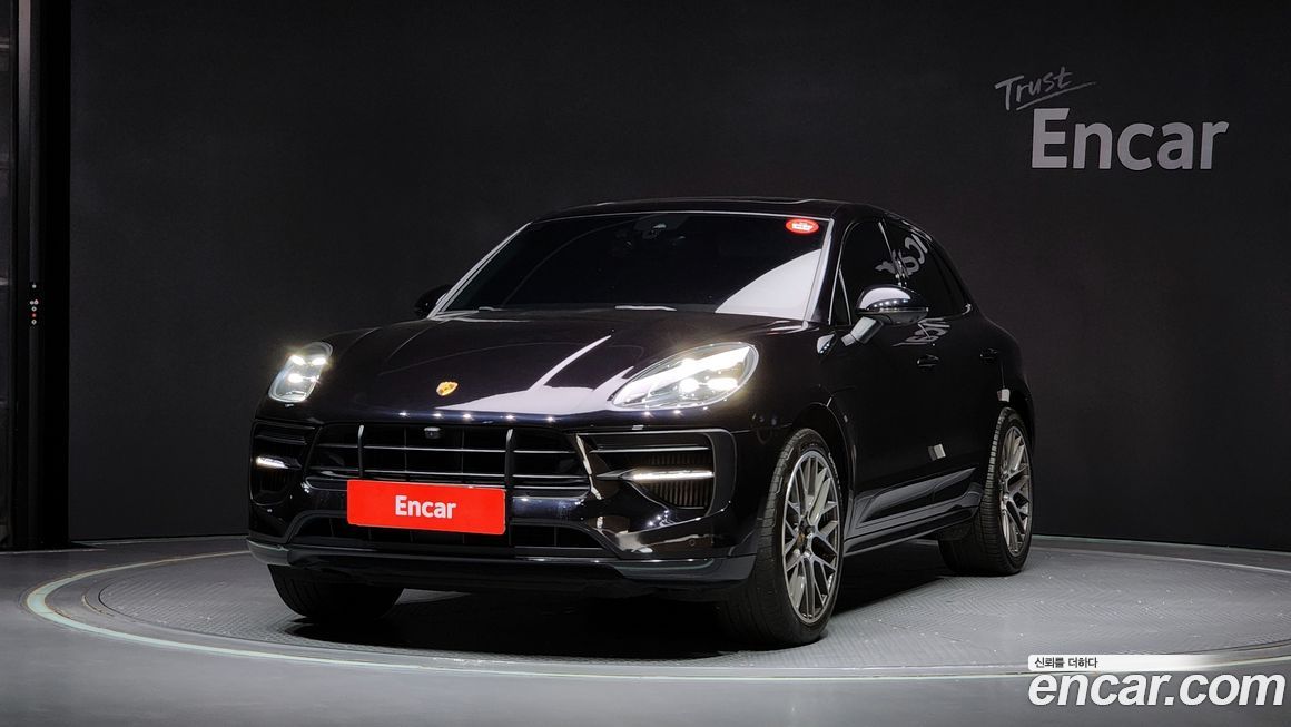 Porsche Macan 2021