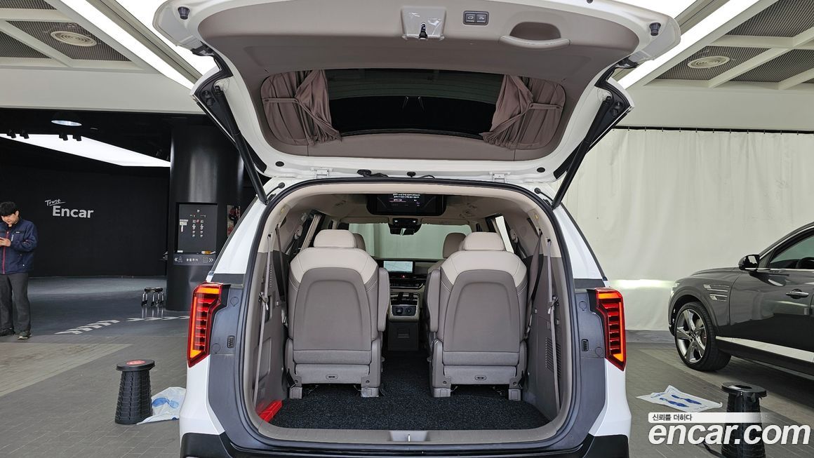 Kia Canival 2025