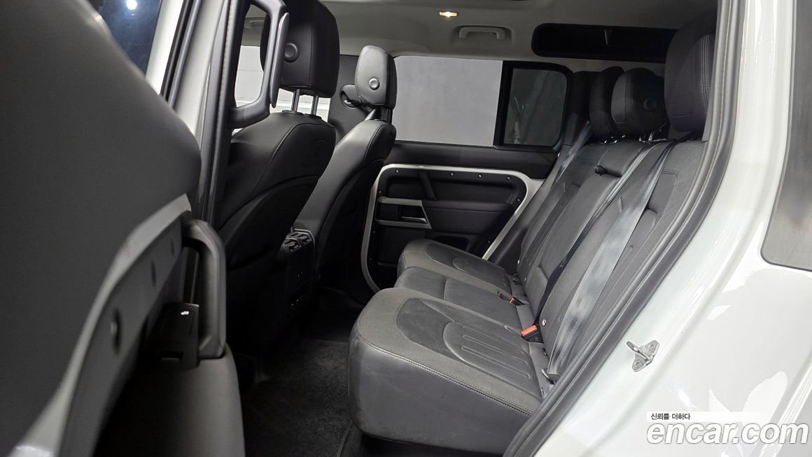 Land Rover Defender 2020