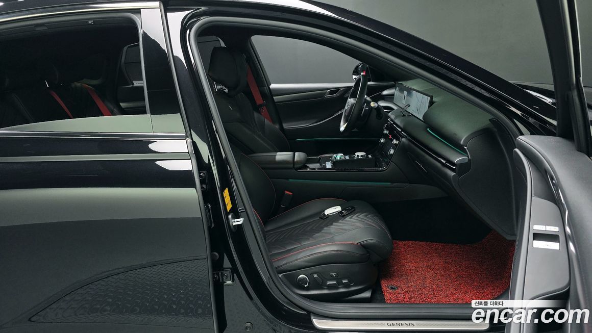 Genesis G80 2025
