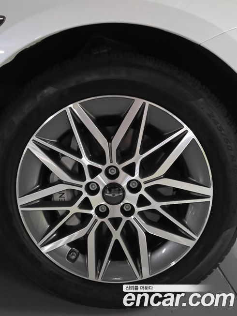 Genesis G80 2025