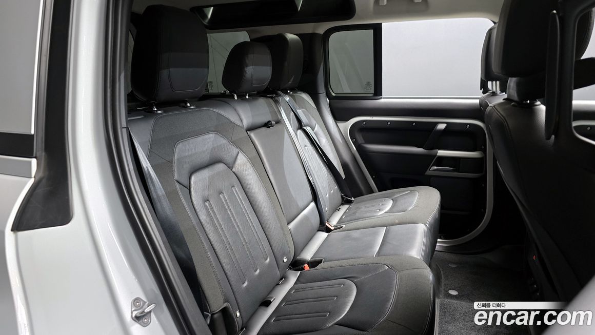 Land Rover Defender 2020