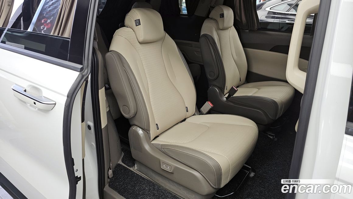 Kia Canival 2025