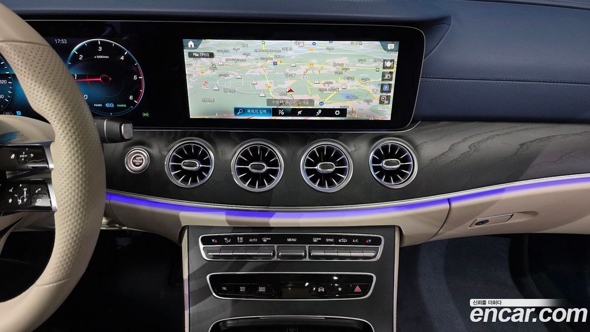 Mercedes-Benz E-Class 2022
