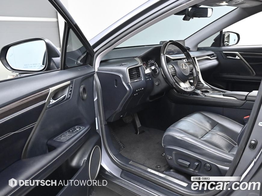 Lexus RX 2020