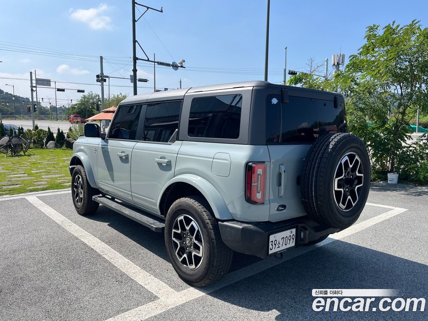 Ford Bronco 2024