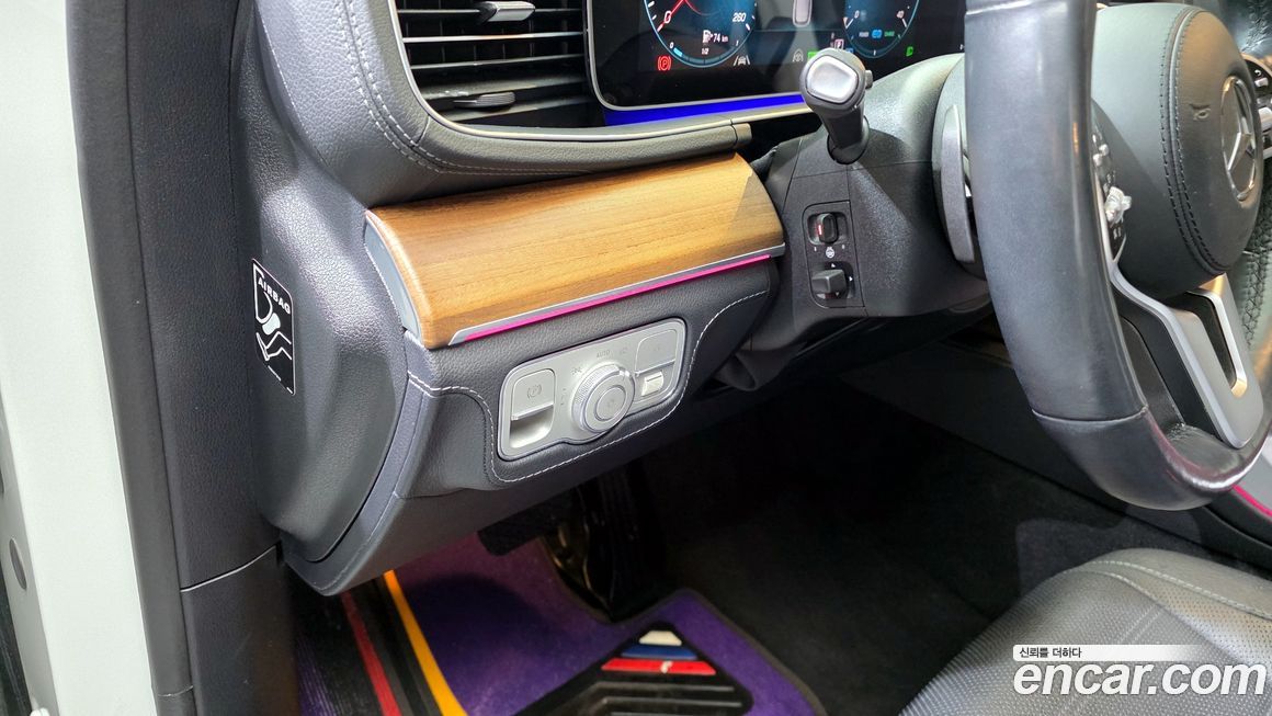 Mercedes-Benz GLE-Class 2021